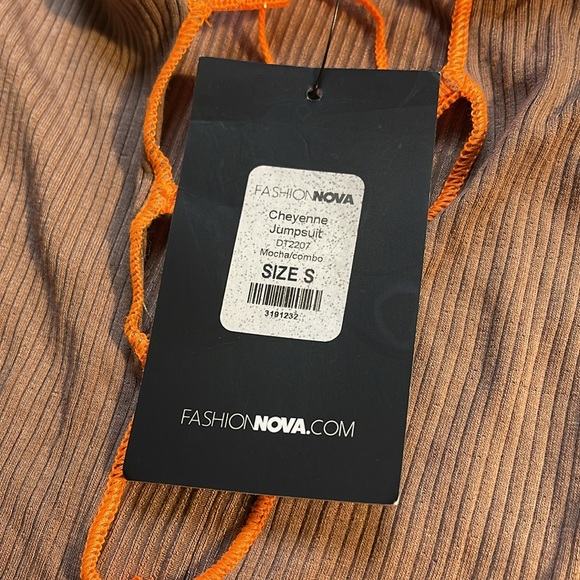 Fashion Nova Cheyenne Jumpsuit, NWT - Picture 4 of 4